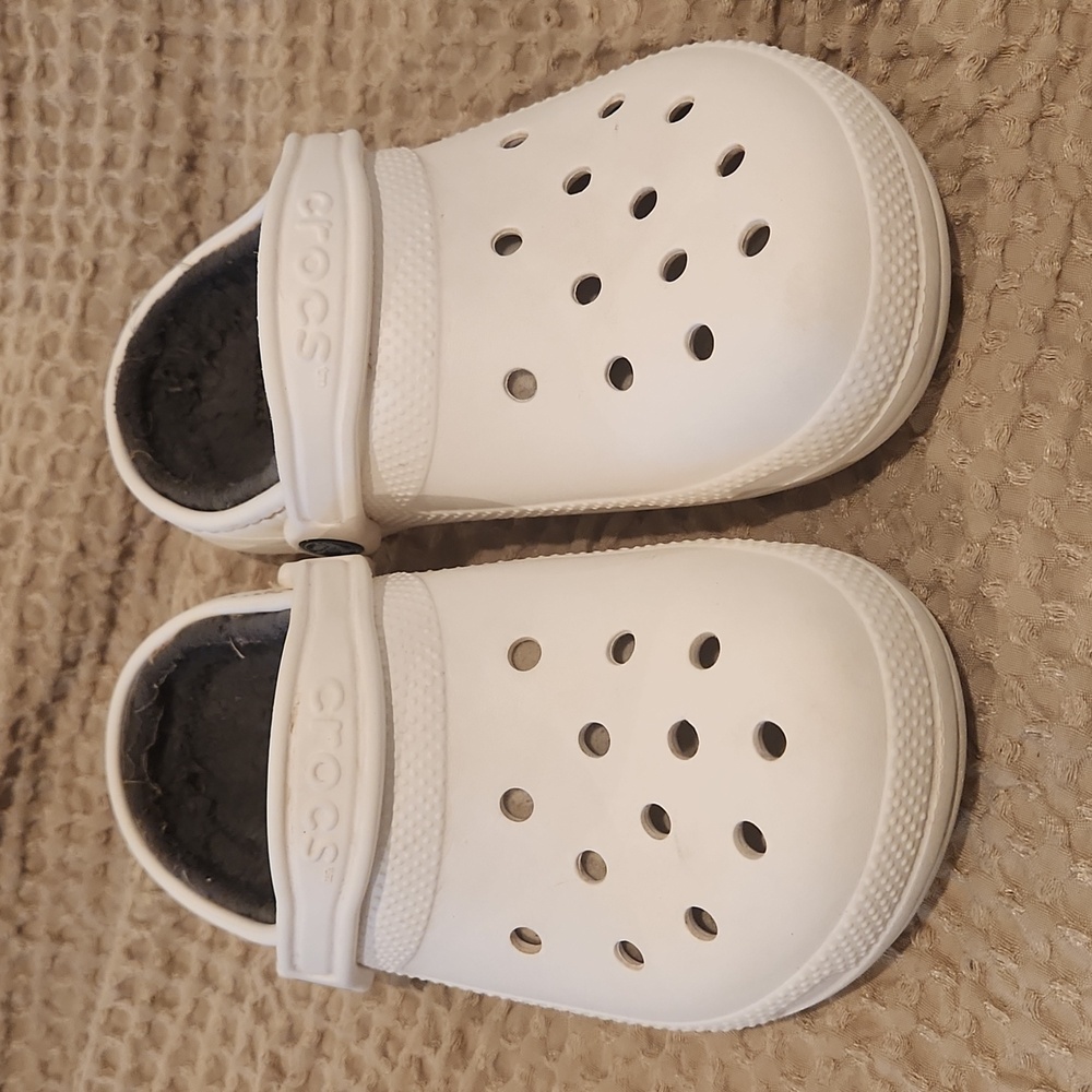 Lined Crocs